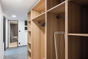Apart loft hotel in Karlin
