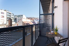 Apart loft hotel in Karlin