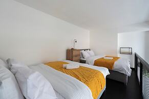 Apart loft hotel in Karlin