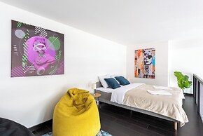 Apart loft hotel in Karlin