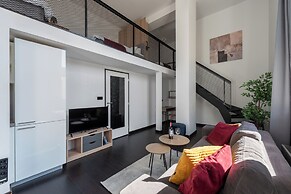 Apart loft hotel in Karlin