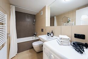 Apart loft hotel in Karlin