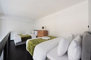 Apart loft hotel in Karlin