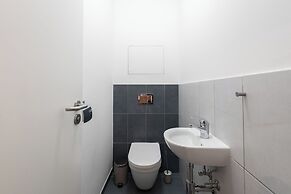 Apart loft hotel in Karlin
