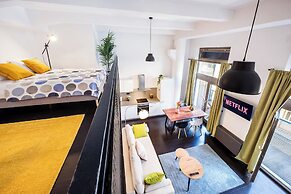 Apart loft hotel in Karlin