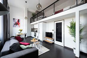 Apart loft hotel in Karlin