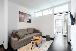Apart loft hotel in Karlin