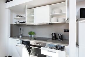 Apart loft hotel in Karlin