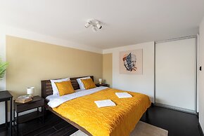 Apart loft hotel in Karlin