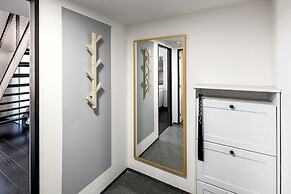 Apart loft hotel in Karlin