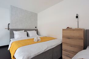 Apart loft hotel in Karlin