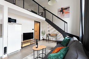 Apart loft hotel in Karlin