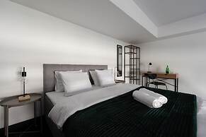Apart loft hotel in Karlin