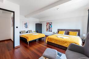 Apart loft hotel in Karlin