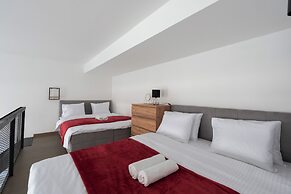 Apart loft hotel in Karlin