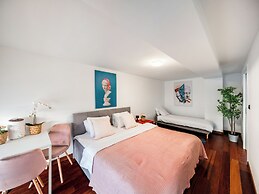 Apart loft hotel in Karlin