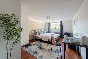 Apart loft hotel in Karlin