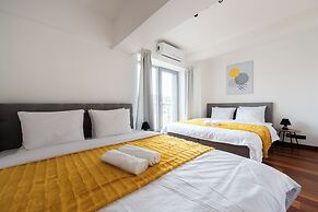 Apart loft hotel in Karlin