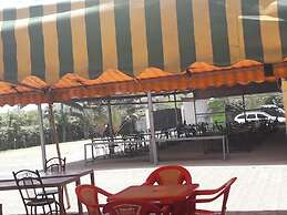 Hotel Staridge Limited