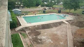 Hotel Staridge Limited