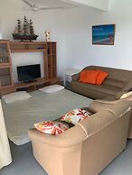 Apartment in Montagne Charlot With a Stunning View of the Lagoon