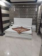 Hotel Shri Radha Niwas