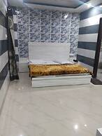 Hotel Shri Radha Niwas