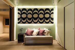 Charming Roma Apartment With Terrace - Perfect for Families and Friend