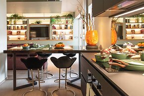 Charming Roma Apartment With Terrace - Perfect for Families and Friend