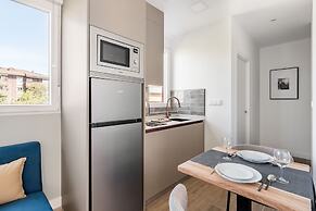 Arturo Soria Stays by Charming