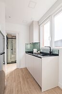 Arturo Soria Stays by Charming