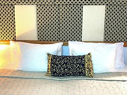 Cool Premier Suite 25