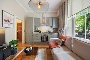 Avari Apartments - Notting Hill