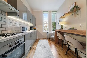 Avari Apartments - Notting Hill