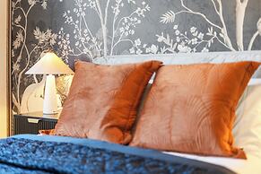 Avari Apartments - Notting Hill