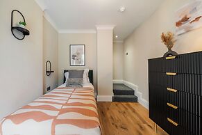 Avari Apartments - Notting Hill