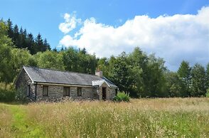 Cae'n Y Coed Barn