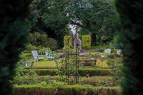 Lewtrenchard Manor