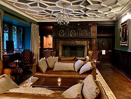 Lewtrenchard Manor