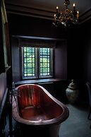 Lewtrenchard Manor