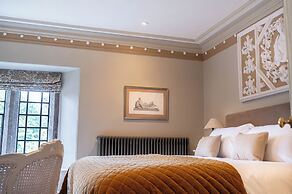 Lewtrenchard Manor