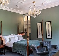 Lewtrenchard Manor