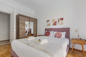 Arco - 2-BR Apt in the Heart of Athens
