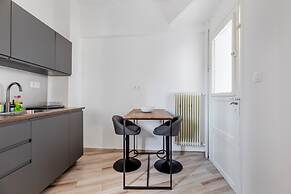 Arco - 2-BR Apt in the Heart of Athens