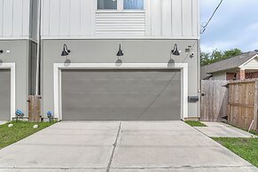 Townhome 3 Mi to Texas Med Ctr & Hermann Park