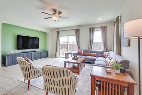 10 Mi to Dtwn Austin: Family Home w/ Communal Pool