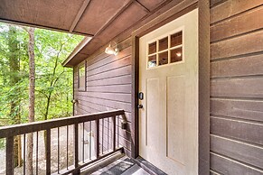 3 Mi to Beavers Bend State Park: Hot Tub Haven!