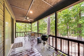3 Mi to Beavers Bend State Park: Hot Tub Haven!