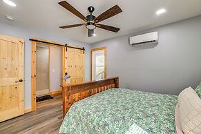 Game Room & Screened Porch: Kentucky Lake Retreat!