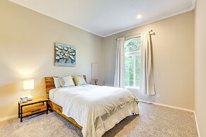 Hike & Explore: Guest Suite w/ Deck in Issaquah